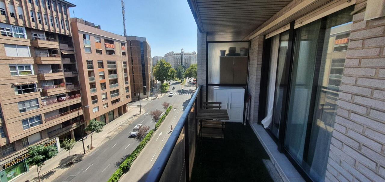 Apartamenticos Studio 75 Zaragoza Eksteriør billede